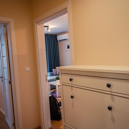 Emerald Suite With Private Parking Várna Kültér fotó